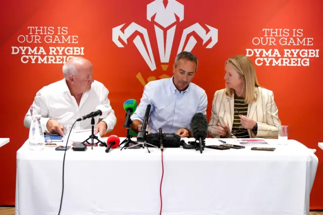 Welsh rugby bosses talk to the media