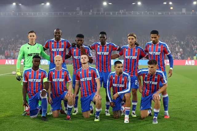Palace players pose for the pre-match team photo