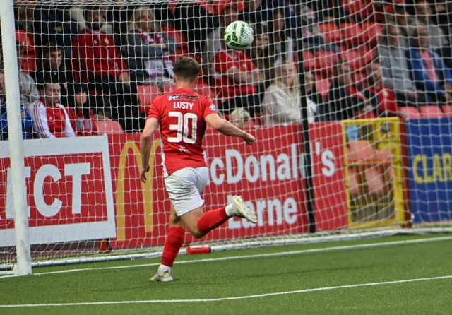 Matthew Lusty scores