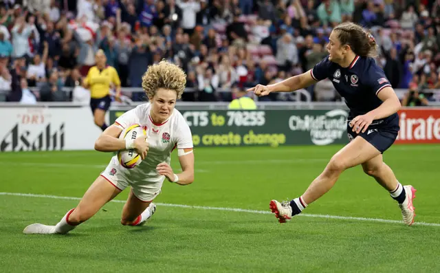 Ellie Kildunne sscoring