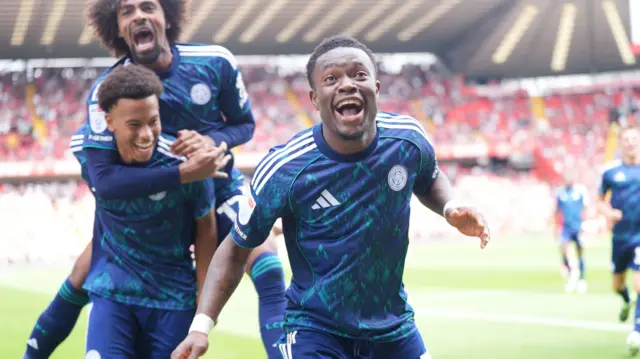 Abdul Fatawu celebrates for Leicester