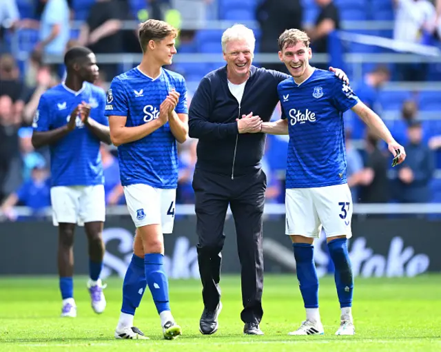 David Moyes, Manager of Everton, Harrison Armstrong, and James Garner of Everton celebrate
