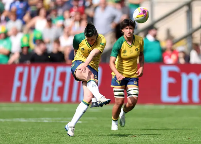 Raquel Kochhann kicks a penalty