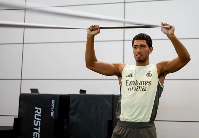 Jude Bellingham pulling on exercise bands