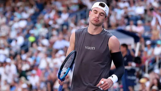 Jack Draper reacts during his first round match