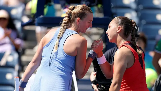 Petra Kvitova embraces Diane Parry