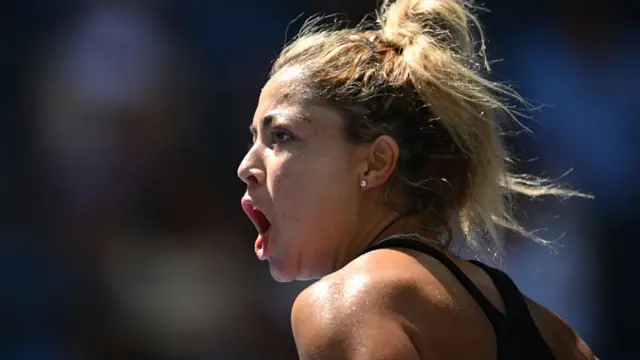 Renata Zarazua reacts after winning the second set