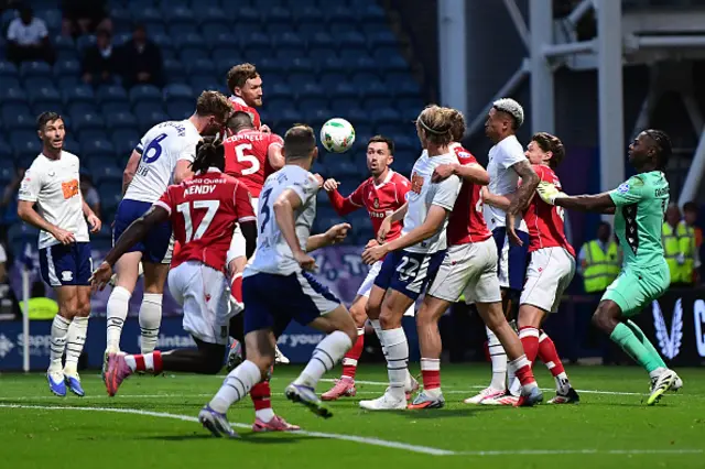 Liam Lindsay scores a header