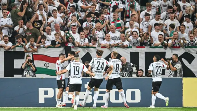 Legia Warsaw players celebrating