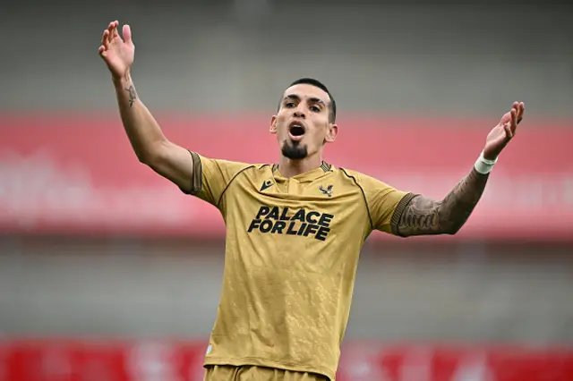 Daniel Munoz of Crystal Palace reacts