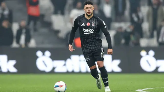 Alex Oxlade-Chamberlain in action for Besiktas