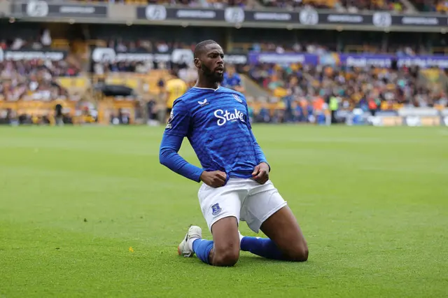 Beto of Everton celebrates after scoring their 1st goal