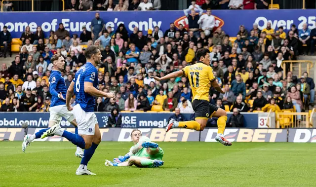 Wolverhampton Wanderers' Hwang Hee-Chan scoring his side's first goal during the Premier League match between Wolverhampton Wanderers and Everton at Molineux on August 30, 2025 in Wolverhampton, England.