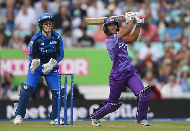 Davina Perrin of Northern Superchargers hits a six