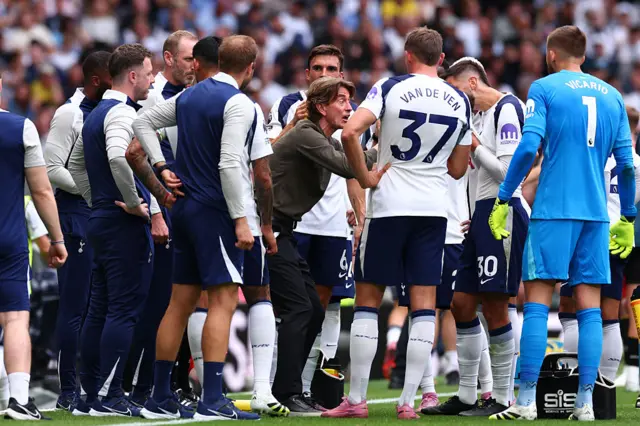 Tottenham Hotspur Manager Thomas Frank speaks to his team after they go 0-1 down during the Premier League match between Tottenham Hotspur and Bournemouth at Tottenham Hotspur Stadium on August 30, 2025 in London, England.