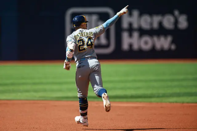 William Contreras #24 of the Milwaukee Brewers