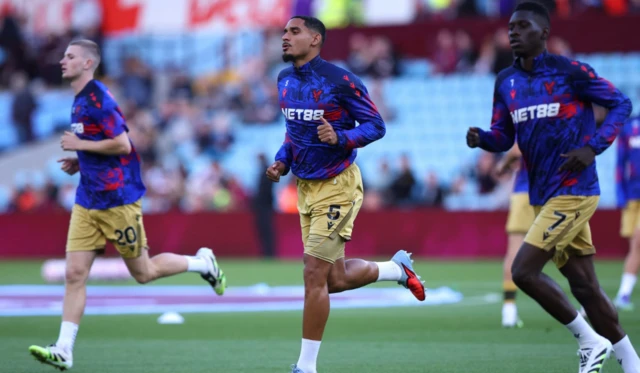 Crystal Palace's Adam Wharton, Maxence Lacroix and Ismaila Sarr during the warm up
