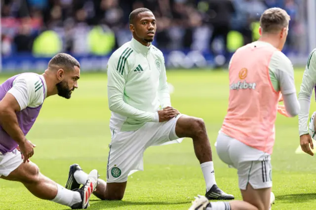 Michel-Ange Balikwisha warming up