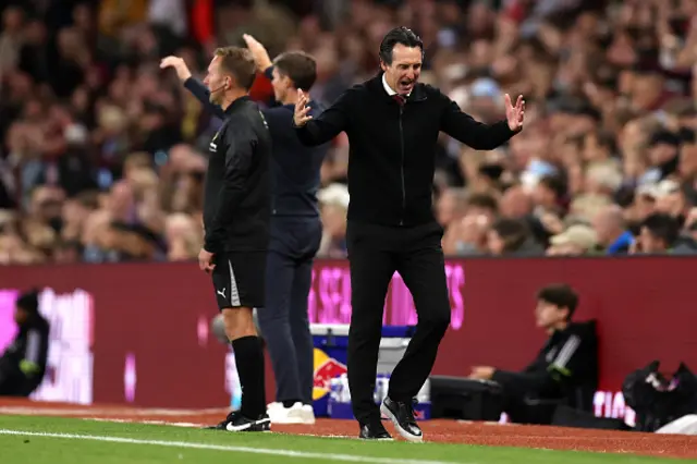 Unai Emery, Manager of Aston Villa, reacts