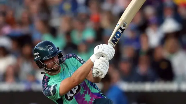 Will Jacks of Oval Invincibles bats