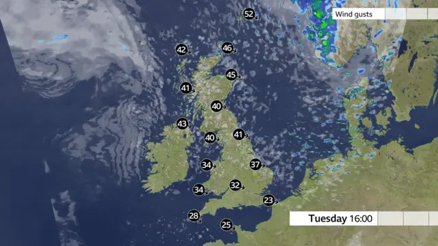 A map of the UK forecasting wind gusts at 16:00 on Tuesday