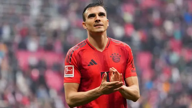 Joao Palhinha of Bayern Munich applauds