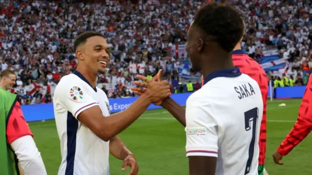 Trent Alexander-Arnold and Bukayo Saka of England
