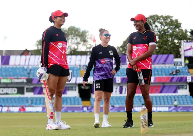 Sophia Dunkley, Linsey Smith and Hayley Matthews at Headingley