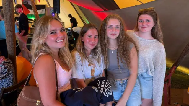 Claudia, Nel, Non a Magi o Ben Llŷn