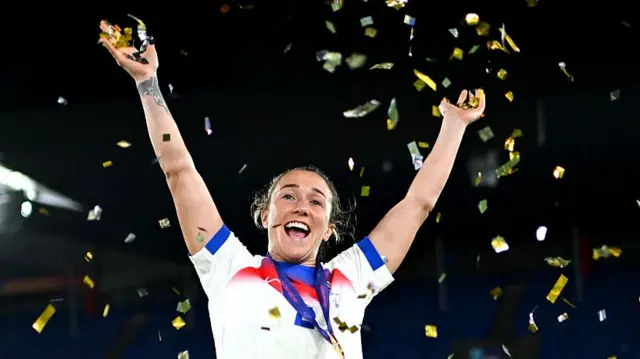 Lucy Bronze celebrates England's Euro 2025 win