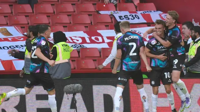 Bristol City celebrate Scott Twine's second goal