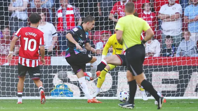 Anis Mehmeti scores for Bristol City