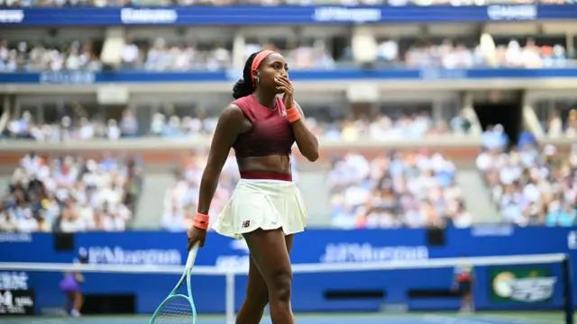 Coco Gauff looks disheartened vs Naomi Osaka