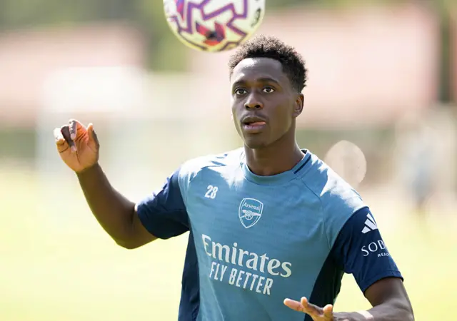 Albert Sambi Lokonga in Arsenal training