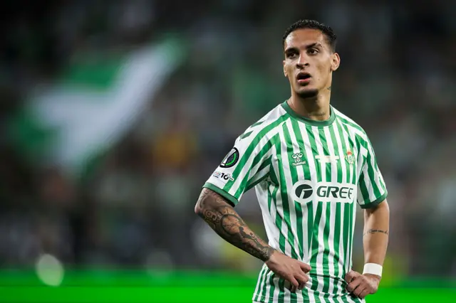 Antony playing for Betis