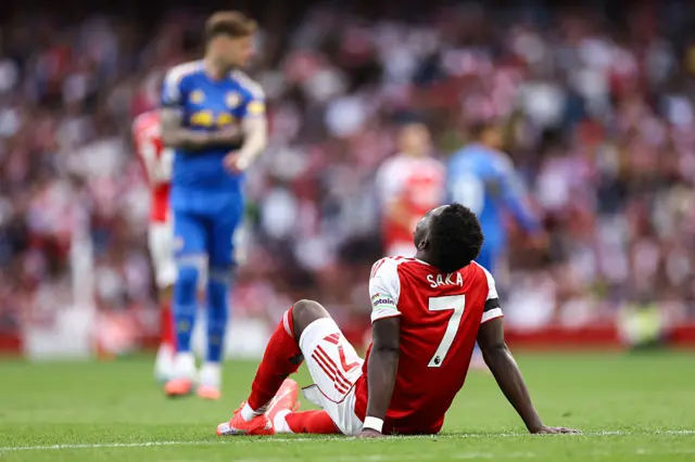 Bukayo Saka injured against Leeds