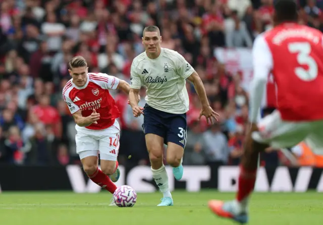 Nottingham Forest's Nikola Milenkovic in action with Arsenal's Viktor Gyokeres