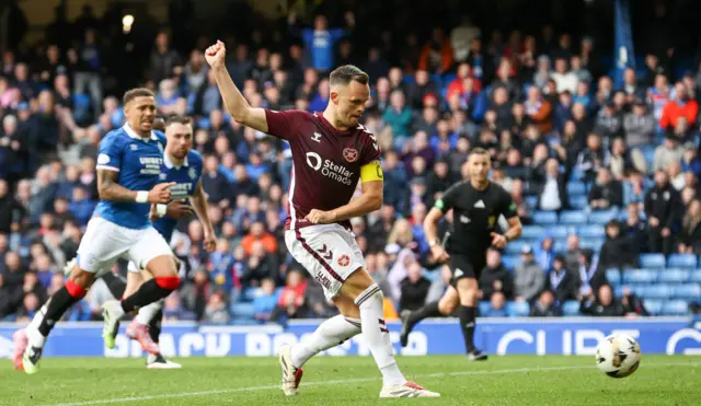Lawrence Shankland scores