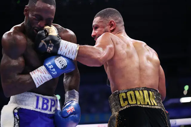 Caoimhin Agyarko v Ishmael Davis