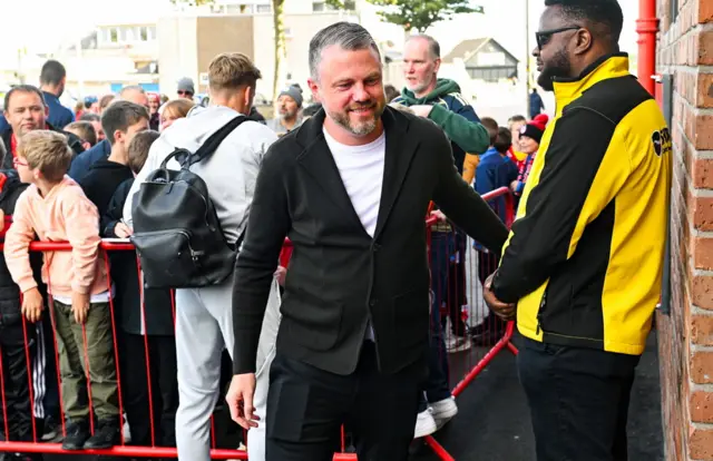 Aberdeen manager Jimmy Thelin arriving at Pittodrie