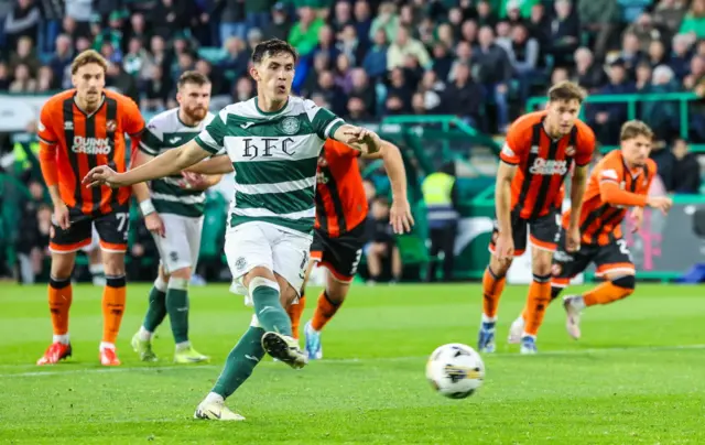 Jamie McGrath converts the Hibs penalty