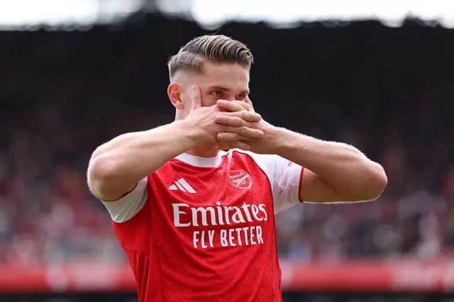 Viktor Gyoekeres of Arsenal celebrates
