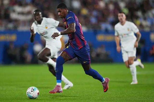 Marcus Rashford of FC Barcelona controls the ball