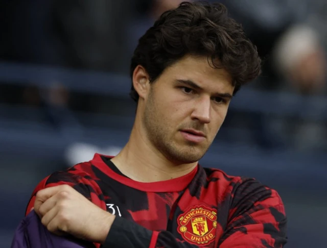 Manchester United's Senne Lammens looks on