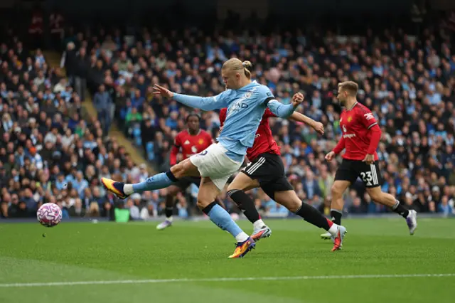 Erling Haaland of Manchester City misses a chance