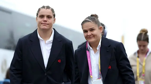 France players arriving