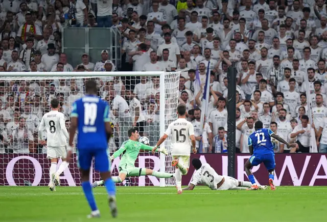 Timothy Weah of Olympique de Marseille scores his team's first goal