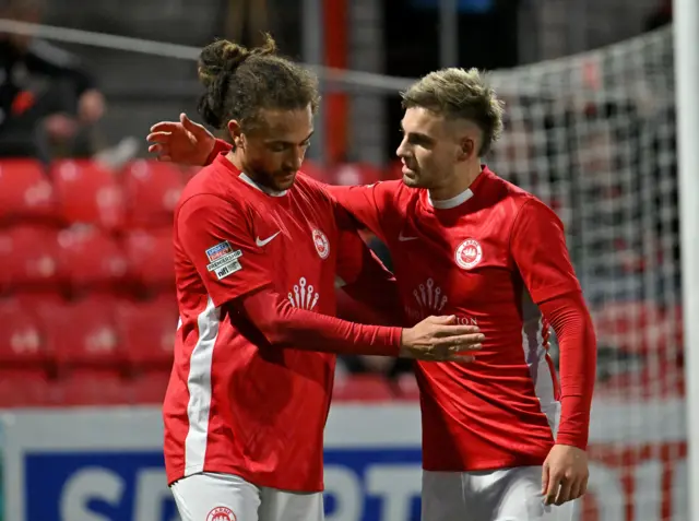 Dan Bent celebrates