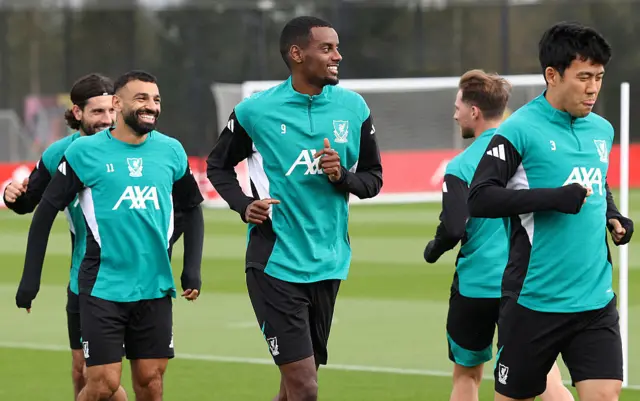 Alexander Isak training for Liverpool