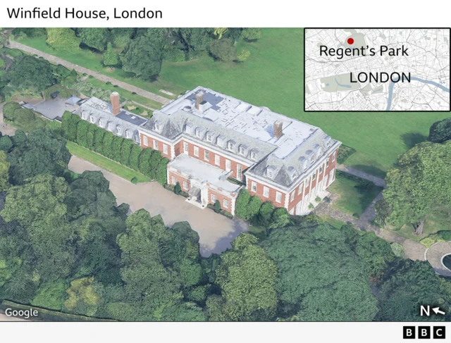 Aerial photo of Winfield House with an inset map locating the region of Regent’s Park, where the house is, north of central London. The image shows the main house and gardens on a sunny day, surrounded by trees.
